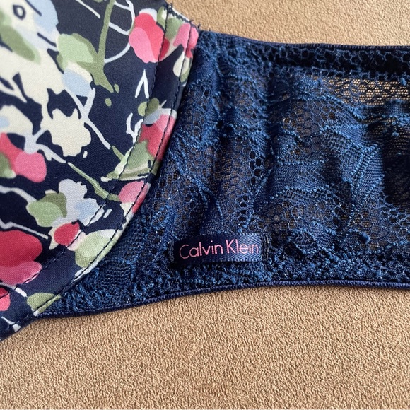 cK Bra and Panty Set - 32D, Small - Picture 6 of 11